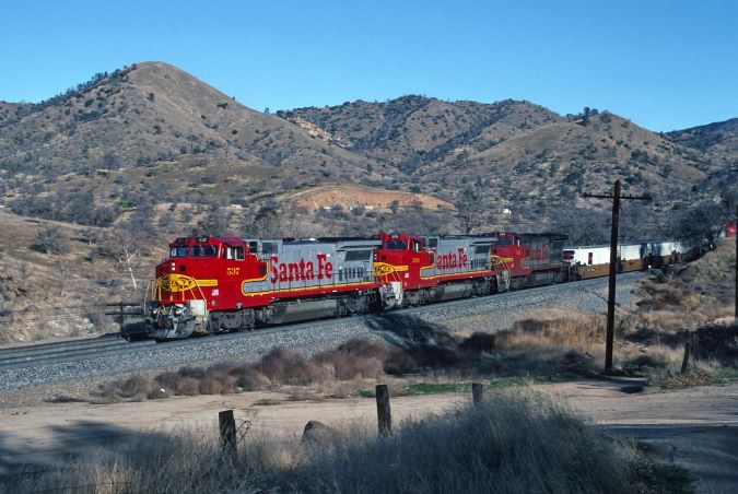 Santa Fe Locomotives boasting its signature Warbonnet paint scheme Santa Fe Locomotives boasting its signature Warbonnet paint scheme