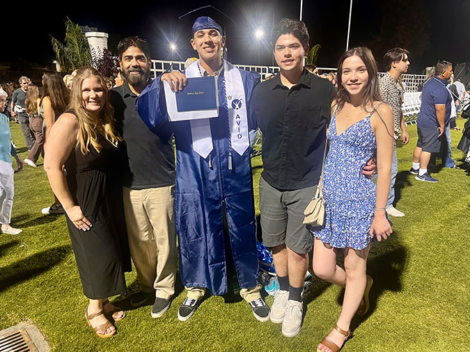 From left to right: wife Mary Chavez, Gabriel Chavez, son Adam Chavez, son Eric Chavez and daughter Dana Chavez From left to right: wife Mary Chavez, Gabriel Chavez, son Adam Chavez, son Eric Chavez and daughter Dana Chavez