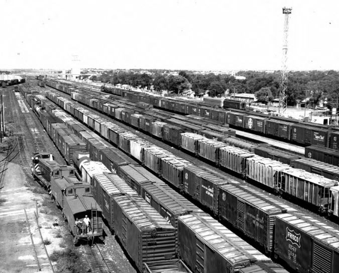 Atchison, Topeka and Santa Fe terminal in Clovis, New Mexico (1962). Atchison, Topeka and Santa Fe terminal in Clovis, New Mexico (1962).