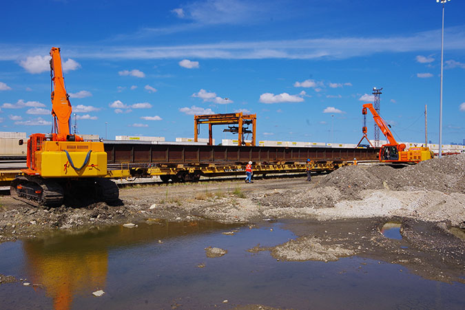 The turntable on a railcar prepares for transport. The turntable on a railcar prepares for transport.